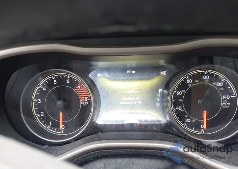 2017 Jeep Cherokee Limited 4X4 z USA, uszkodzony, nr VIN 1C4PJMDS5HW659084